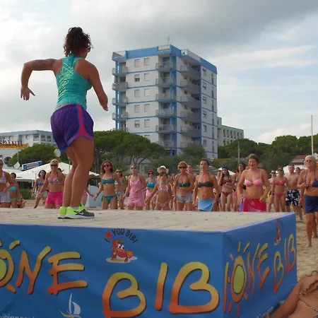 Fuer 6 Personen Ca 55 Qm In Bibione, Adriakueste Italien Und Umgebung - B63120 Holiday home Bibione